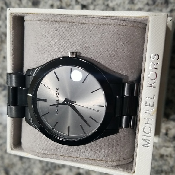 Michael Kors Mens Black Watch - Picture 2 of 6